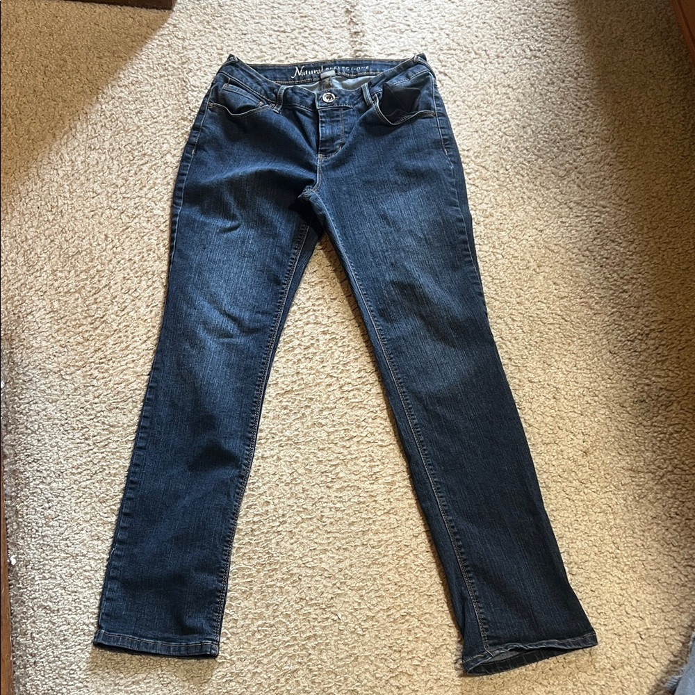 Natural Reflections size 6A, straight leg jeans